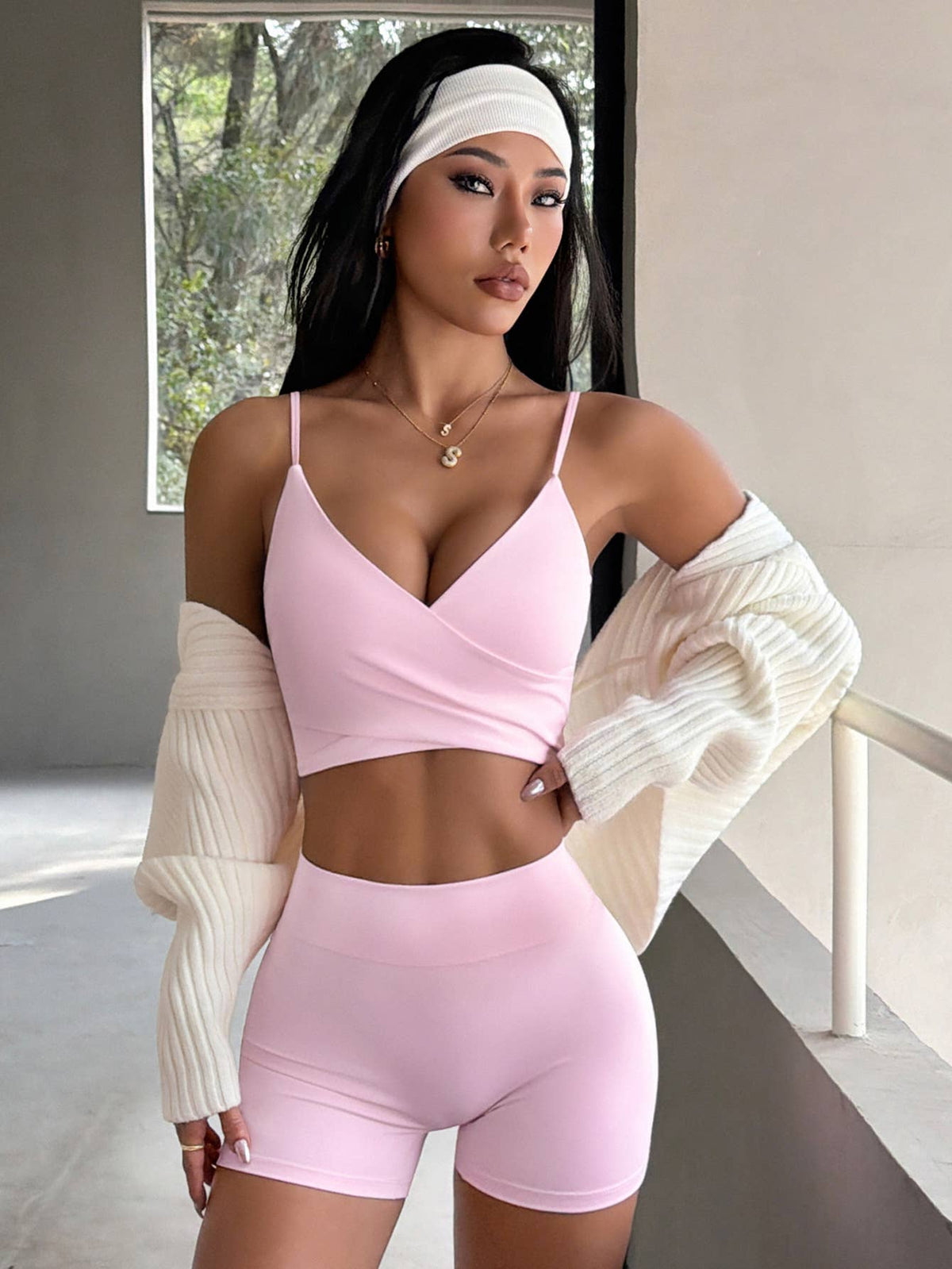 Casual solid-color halter-top shorts yoga set