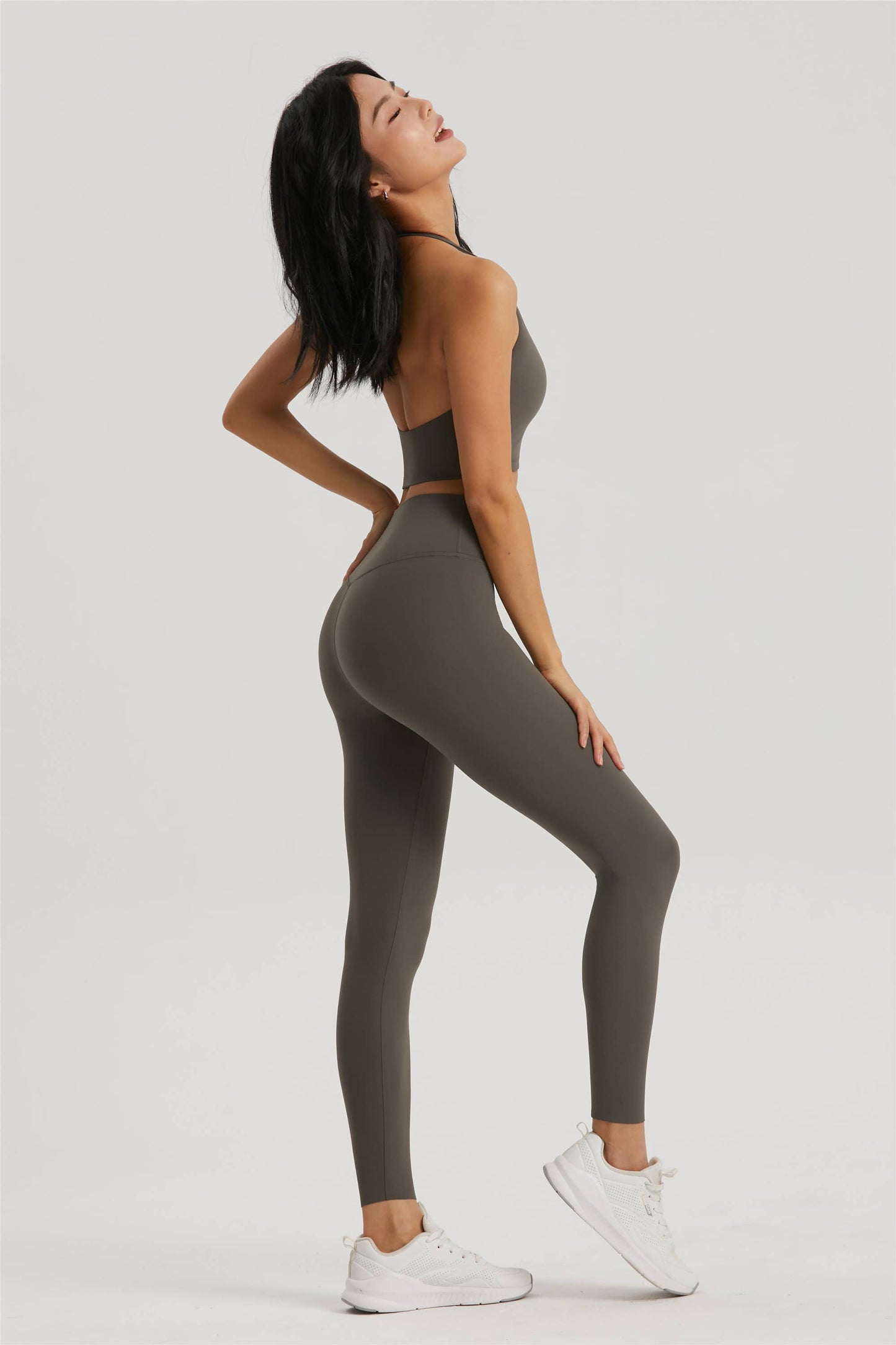 Daphne Lycra® Halter Neck Sports Bra & Leggings 2-Piece Set