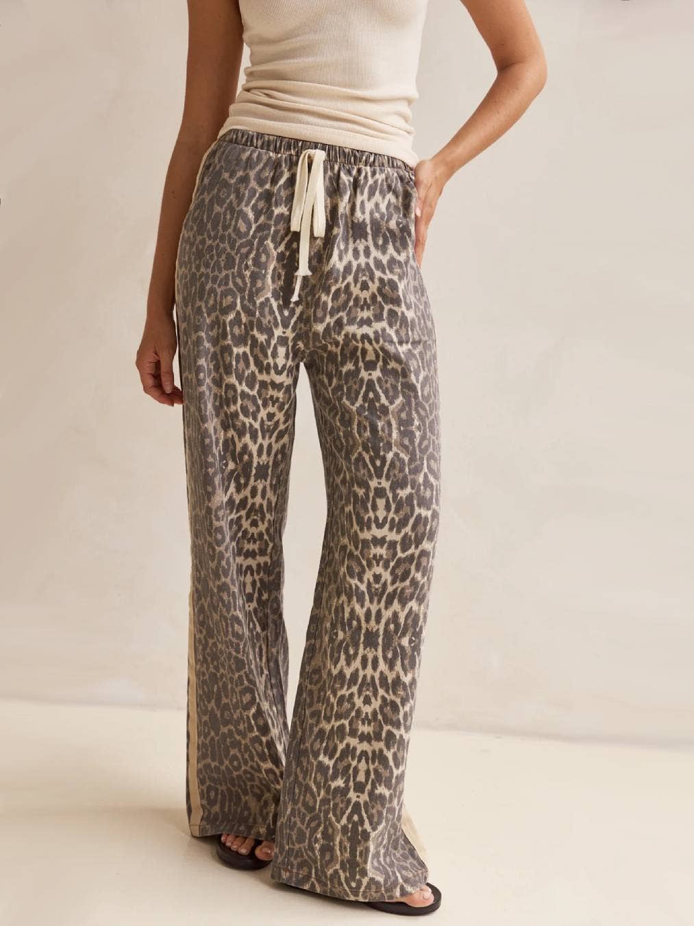 Effortless &  chic Leopard print stripe bar long pants